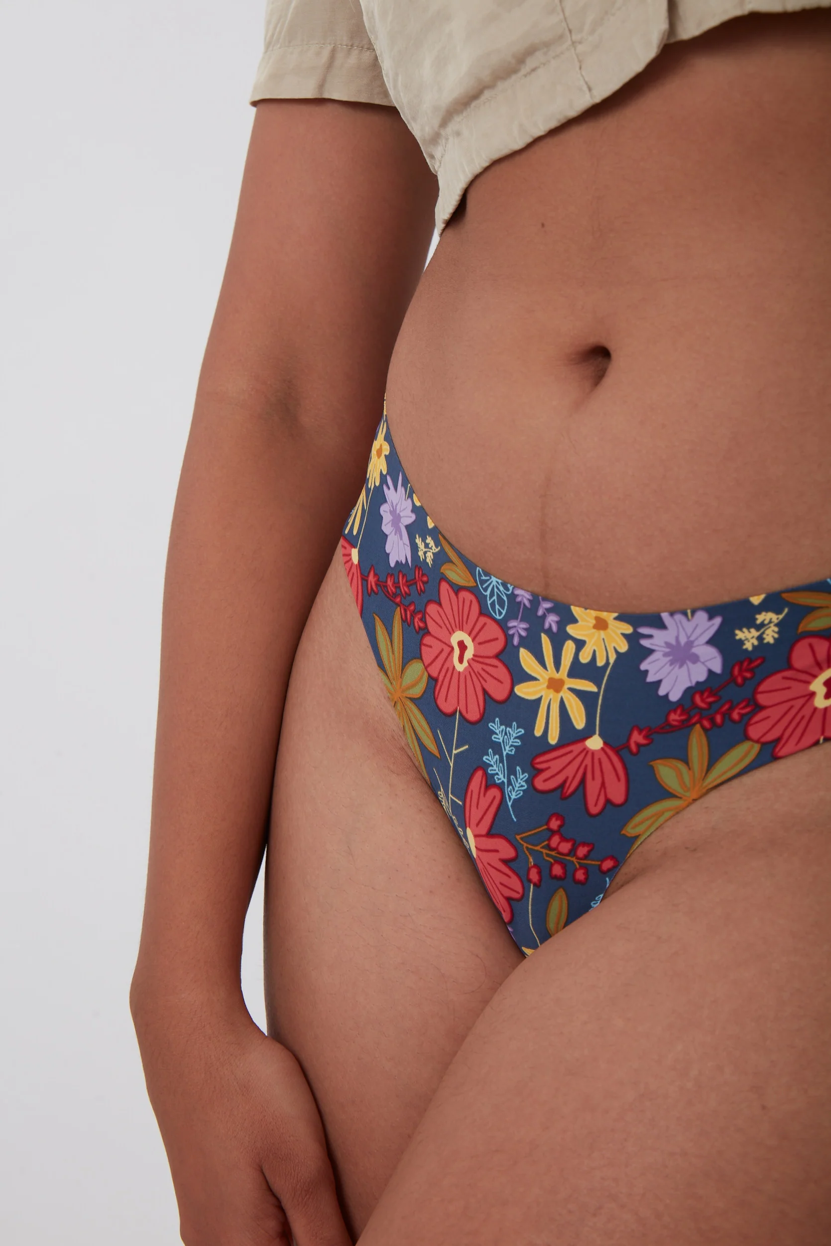 Vibrant Garden No Show Laser Cut Thong - Image 6